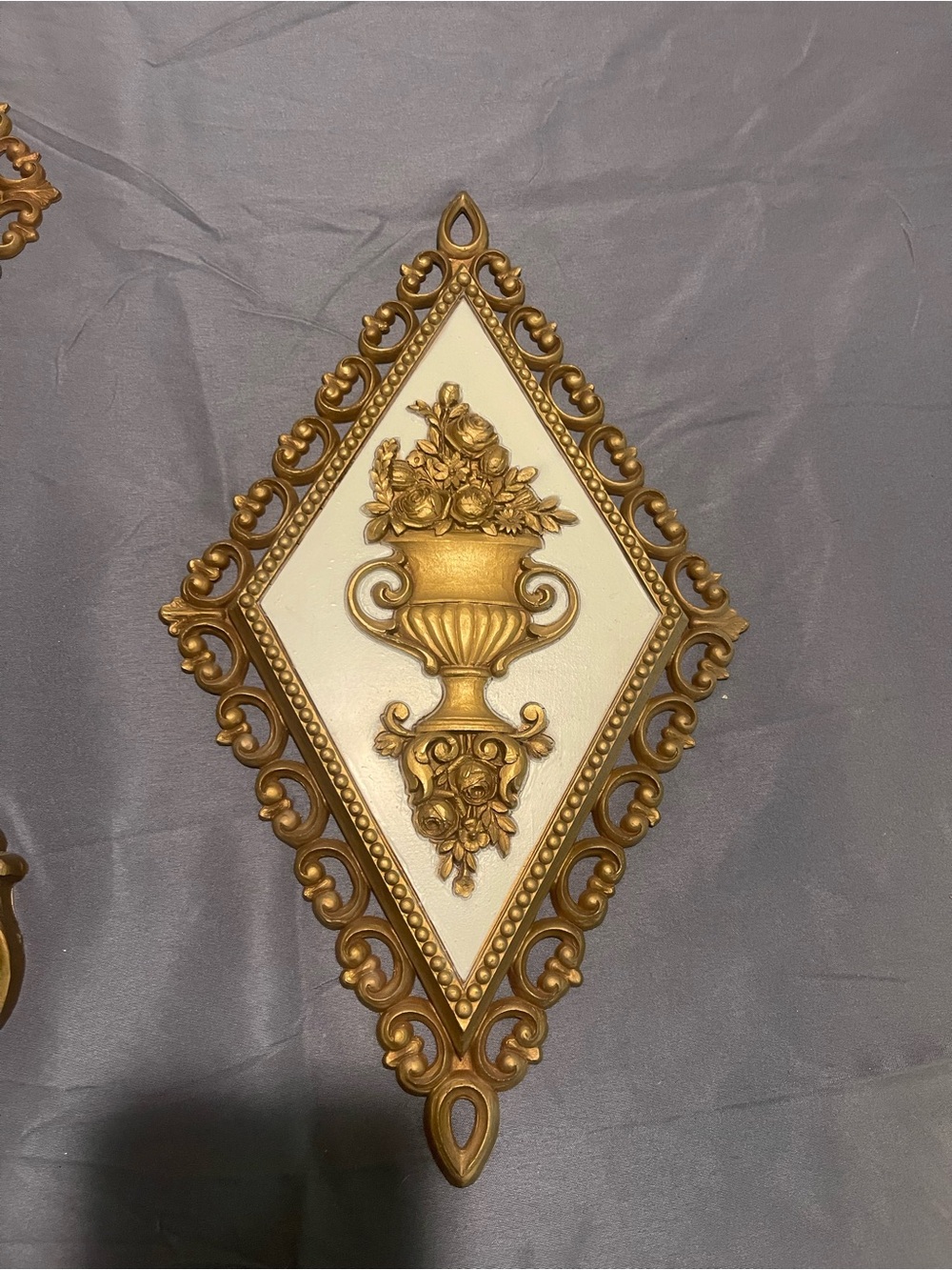 Homco Gold and Cream Ornate 4-Piece Wall Plaque Set with Urn and Lyre Motifs - Picture 4 of 12